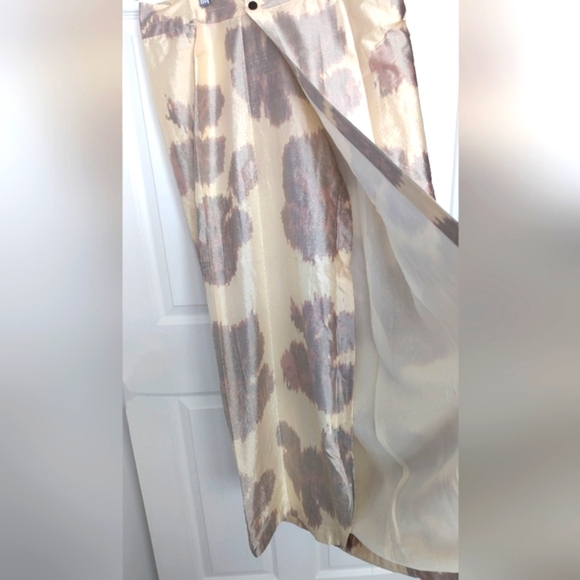 Giorgio Armani Women's Silk Long Skirt/Move Buttons & Snaps To Make It Your Size - Picture 3 of 11